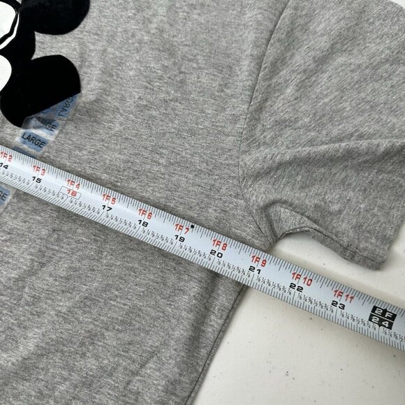 Disney Men's T-Shirt Sz L Mickey Mouse Heather Gray Graphic Tee NEW Short Sleeve - Picture 6 of 7